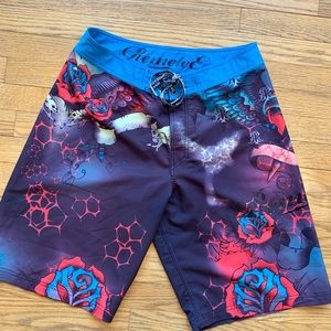 Men’s Size 33 REMETEE black, red & turquoise Boardshorts